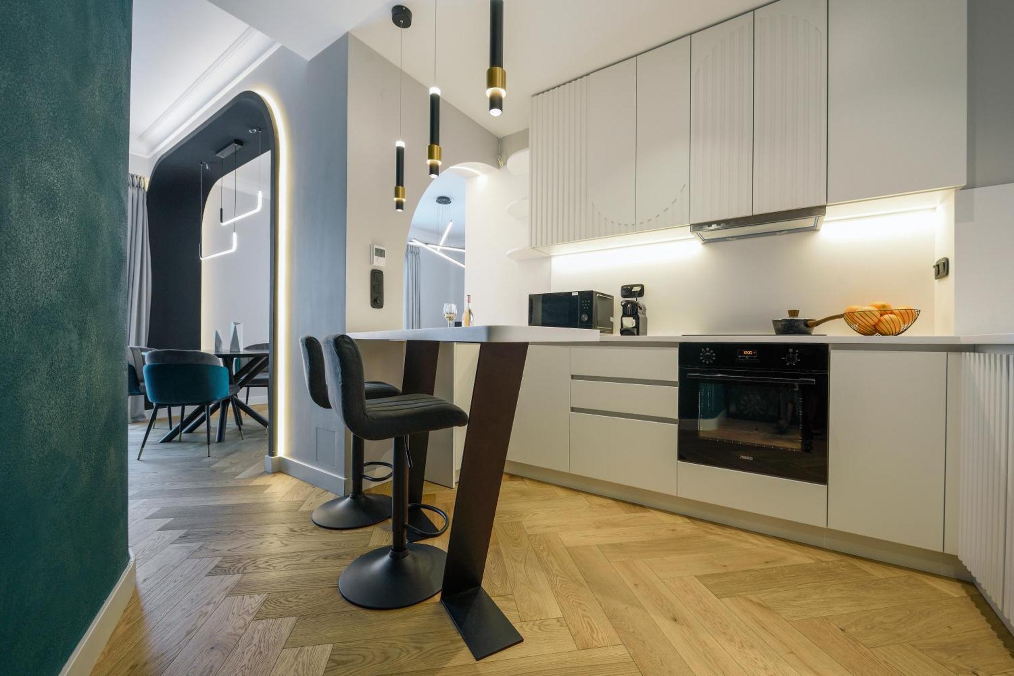 King Apartment Thessaloniki By Luxlikehome מראה חיצוני תמונה