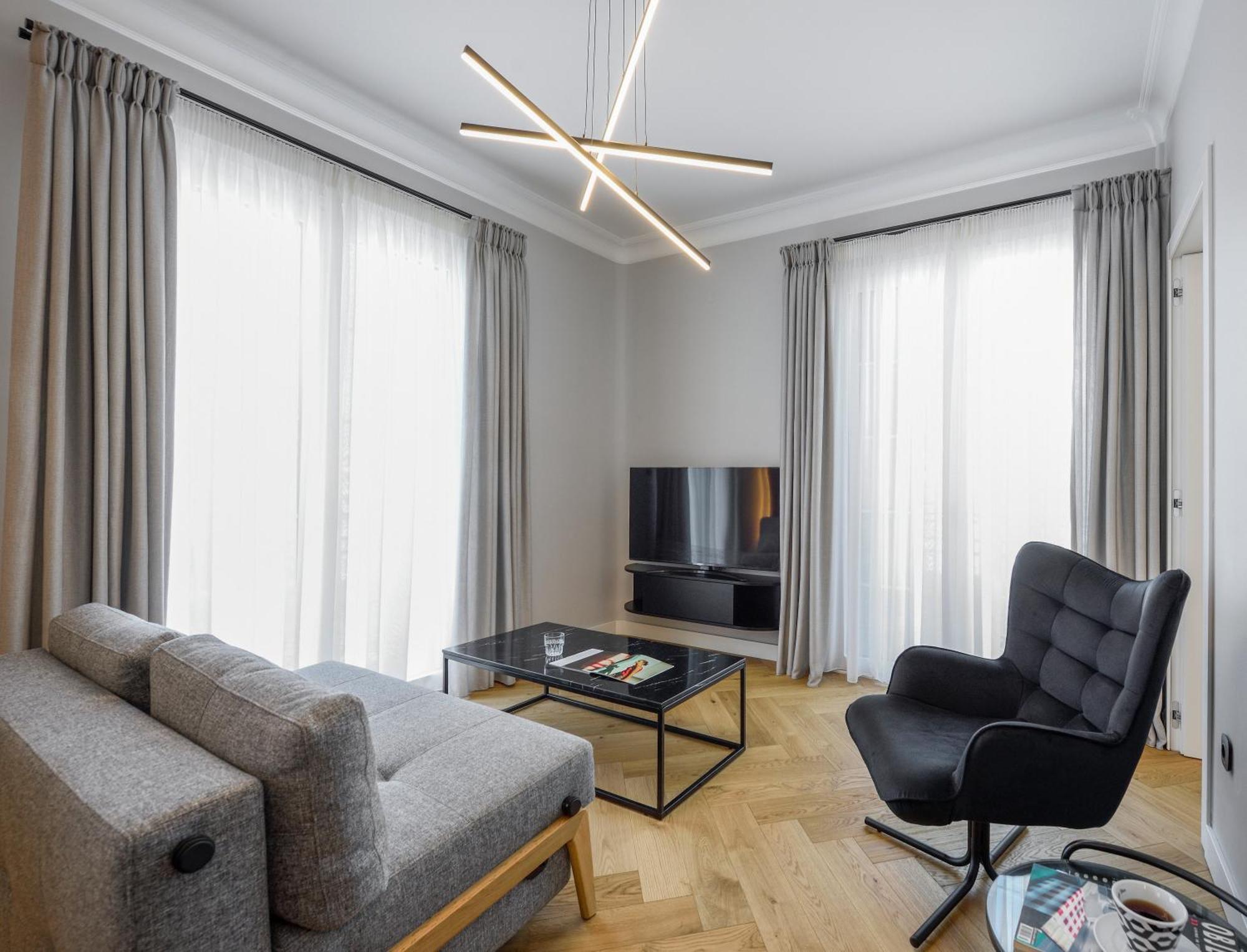 King Apartment Thessaloniki By Luxlikehome מראה חיצוני תמונה