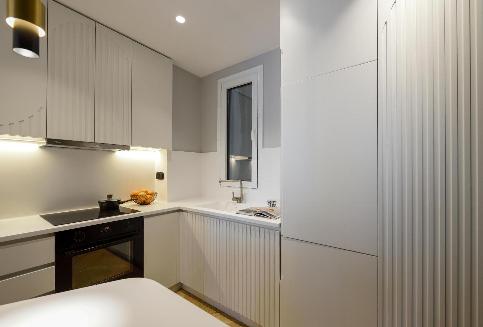 King Apartment Thessaloniki By Luxlikehome מראה חיצוני תמונה