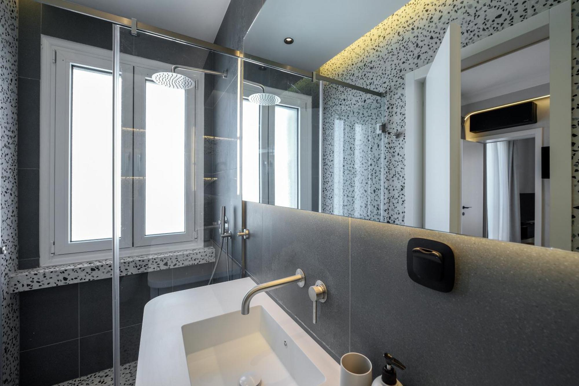 King Apartment Thessaloniki By Luxlikehome מראה חיצוני תמונה
