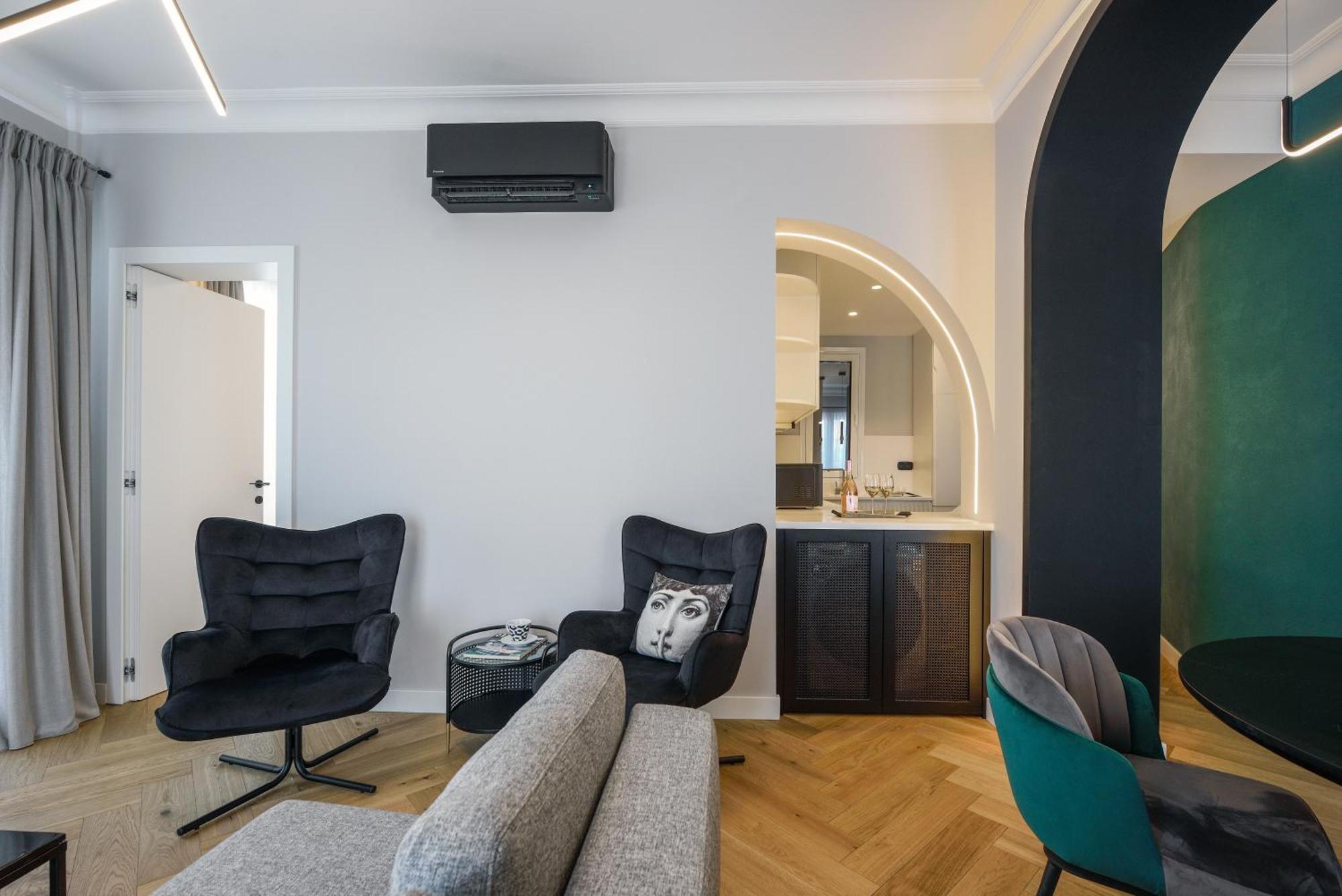 King Apartment Thessaloniki By Luxlikehome מראה חיצוני תמונה