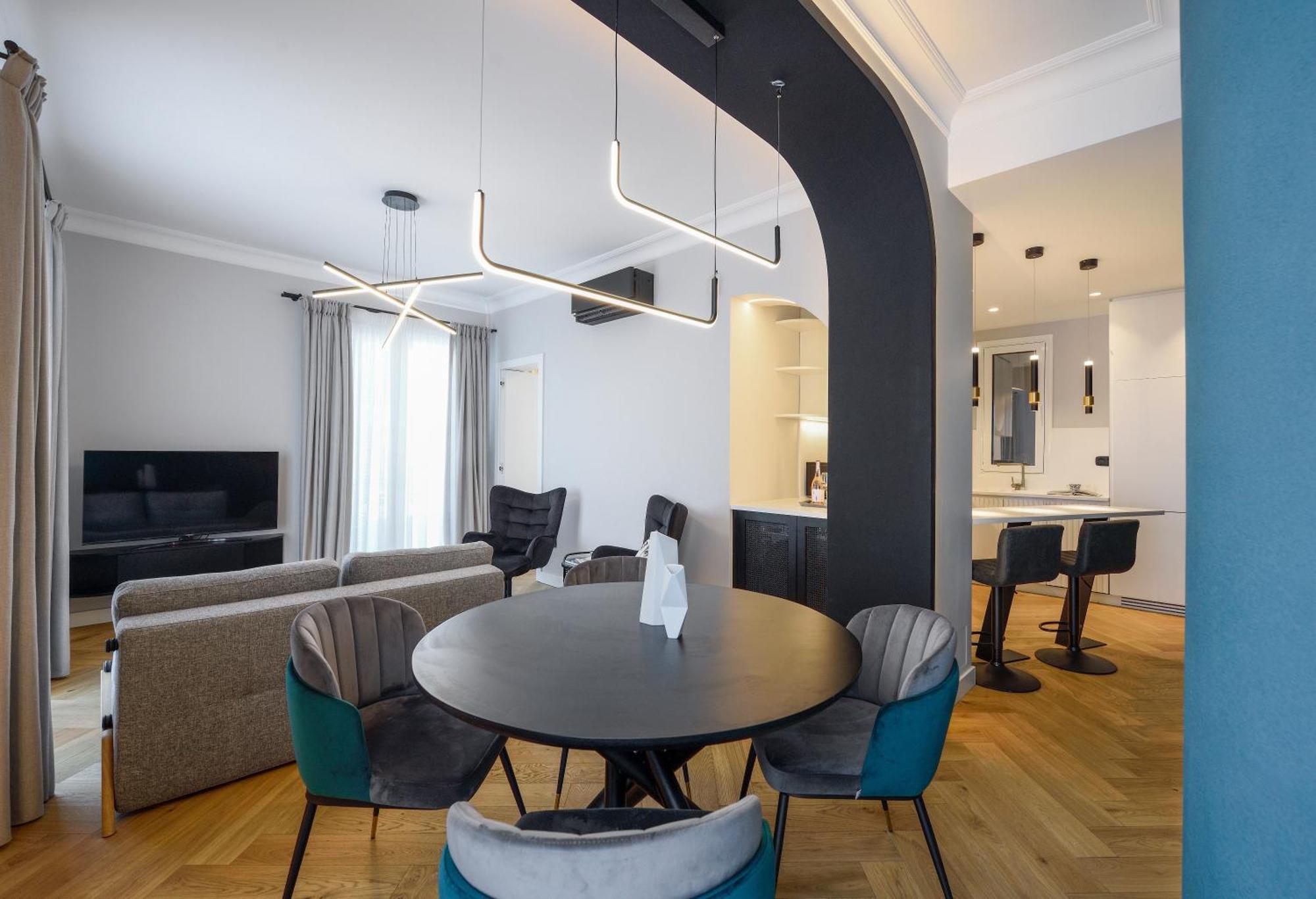 King Apartment Thessaloniki By Luxlikehome מראה חיצוני תמונה